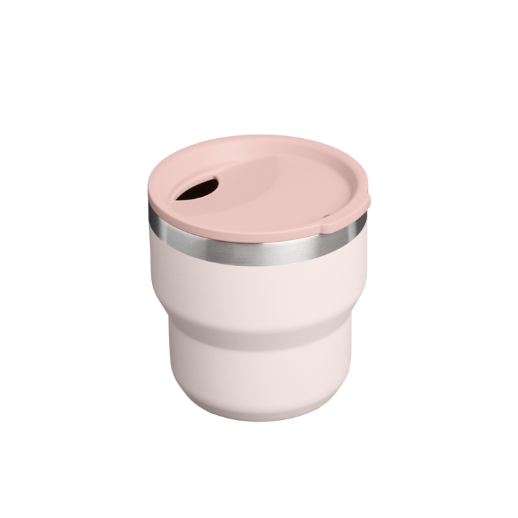Stanley Stay Hot Cup 0,29 L Rose Quartz, kubek termiczny, ujęcie pokrywki z otworem do picia, od góry