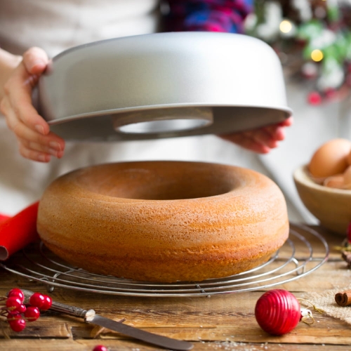 Forma do pieczenia okrągła z kominem, donut